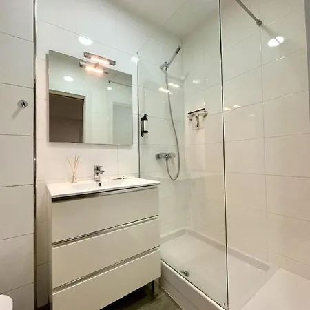 Urbe10 Santa Lucia 1 Bedroom 1a Málaga